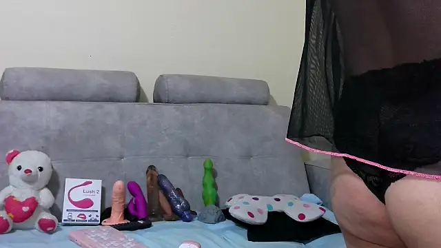 PenelopeHot 91 online show from 8, 10, 2025