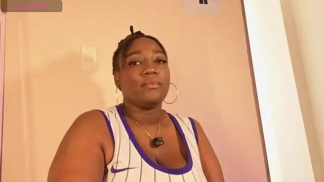 Perlasexyu1 online show from 8, 4, 2026