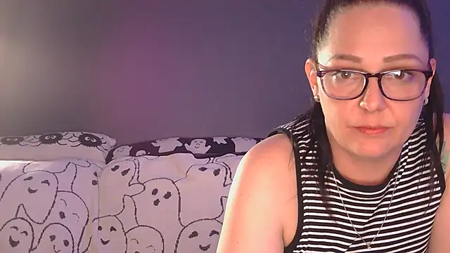 TearYouApart69 online show from 25, 4, 2026