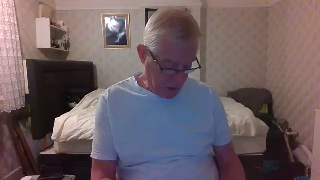 Snapshot of shaun63m chatting on 1, 8, 2026 shaun63m online show from 1, 8, 2026