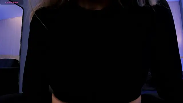 HannaConnor  online show from 25, 2, 2025