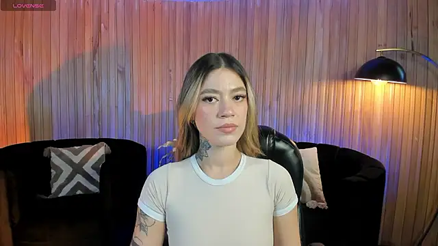 ViolettHansson online show from 13, 3, 2026