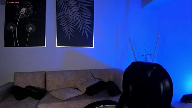 ViolettHansson online show from 24, 10, 2025