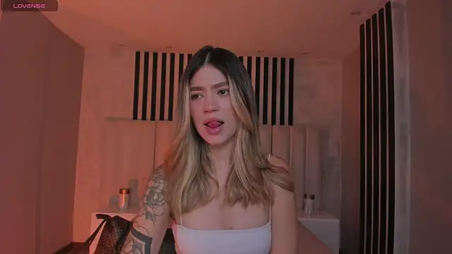 ViolettHansson online show from 20, 4, 2026