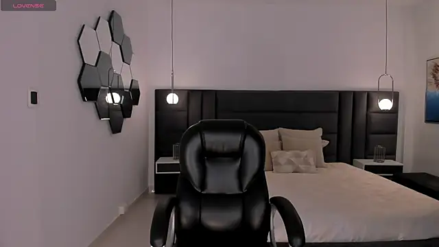 Snapshot of AliceHarper_ chatting on 9, 3, 2025 AliceHarper online show from 9, 3, 2025