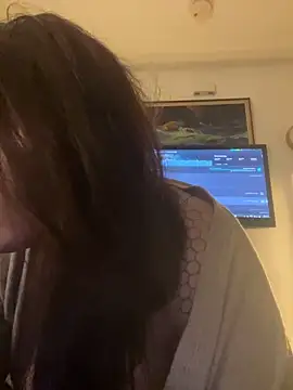 holyeroticss online show from 4, 1, 2025