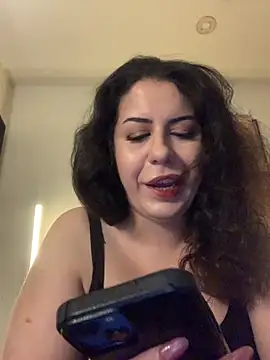 holyeroticss online show from 5, 2, 2026