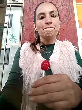 Snapshot of Divalive_28 chatting on 26, 10, 2025 Divalive 28 online show from 26, 10, 2025