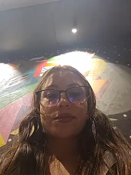 Snapshot of mmmVirginia chatting on 28, 10, 2025 mmmVirginia online show from 28, 10, 2025