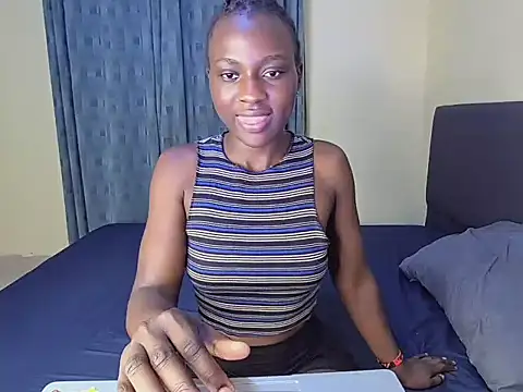 Snapshot of ebonyy_duchess chatting on 5, 3, 2026 ebonyy duchess online show from 5, 3, 2026