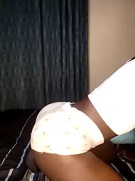 Snapshot of ebonyy_duchess chatting on 3, 3, 2026 ebonyy duchess online show from 3, 3, 2026