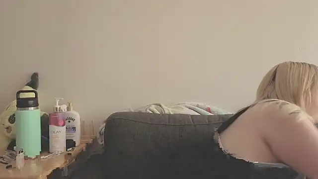 Glitch Witch online show from 16, 7, 2026