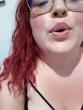 Snapshot of carol_m0 chatting on 19, 10, 2025 carol m0 online show from 19, 10, 2025