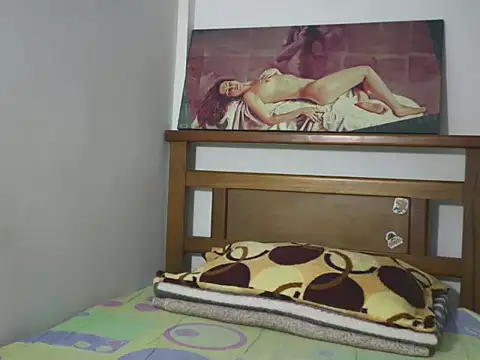 hideonbush051 online show from 2, 12, 2025