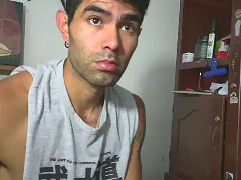 hideonbush051 online show from 25, 2, 2026