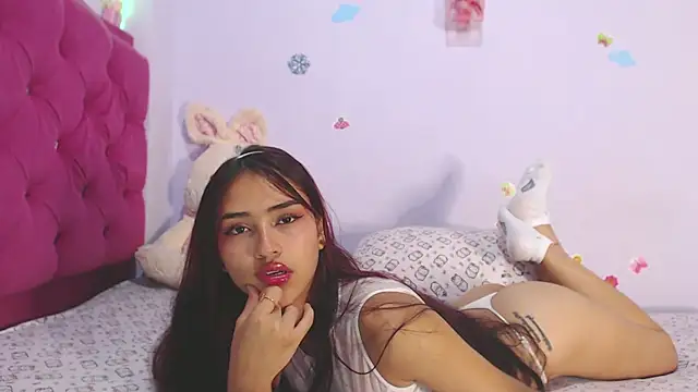 Madelyy  online show from 21, 4, 2026