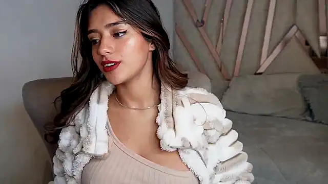 Rebecca 055 online show from 4, 4, 2026