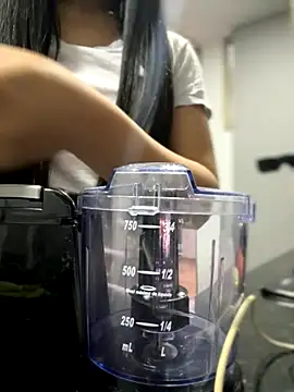 Salome golvert online show from 12, 11, 2025