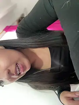 Snapshot of Salome_golvert chatting on 10, 3, 2026 Salome golvert online show from 10, 3, 2026