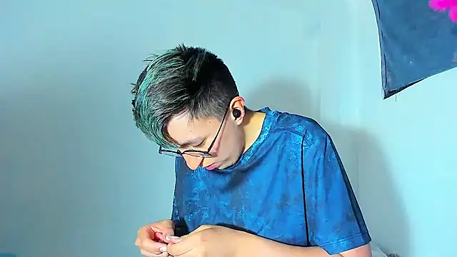 Sexyboy 666 online show from 15, 12, 2025