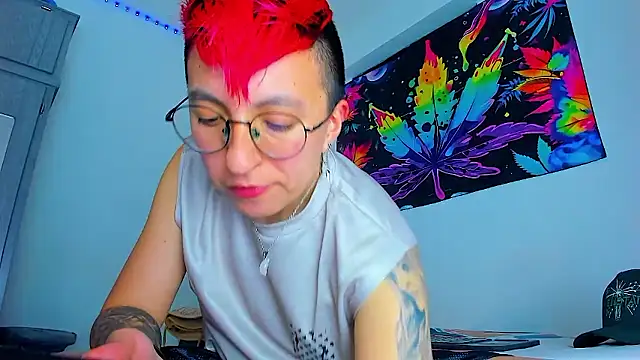 Sexyboy 666 online show from 19, 1, 2026