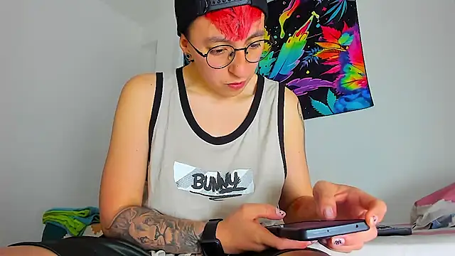 Sexyboy 666 online show from 13, 2, 2026