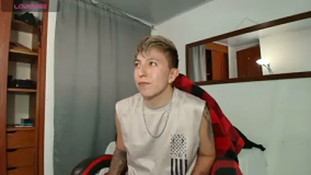 Sexyboy 666 online show from 10, 6, 2026