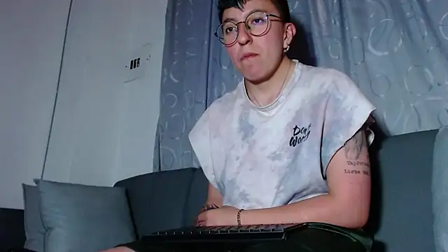 Sexyboy 666 online show from 23, 11, 2025