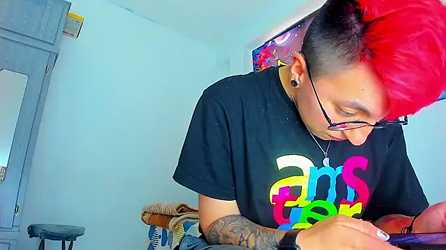 Sexyboy 666 online show from 15, 1, 2026