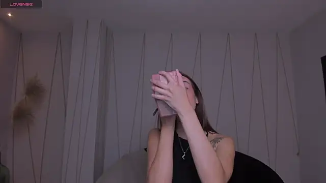 AnaisNin online show from 3, 3, 2026