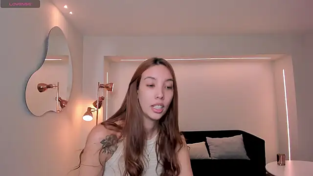 Snapshot of AnaisNin chatting on 15, 6, 2026 AnaisNin online show from 15, 6, 2026