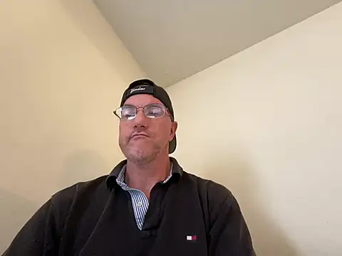 Snapshot of KrixKross chatting on 13, 1, 2025 KrixKross online show from 13, 1, 2025