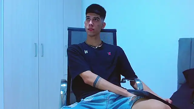 jhony-sex online show from 8, 11, 2025