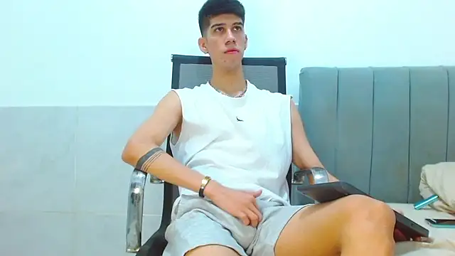 jhony-sex online show from 14, 4, 2026