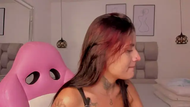 Snapshot of Susan-Sweet-7 chatting on 17, 10, 2025 Susan-Sweet-7 online show from 17, 10, 2025