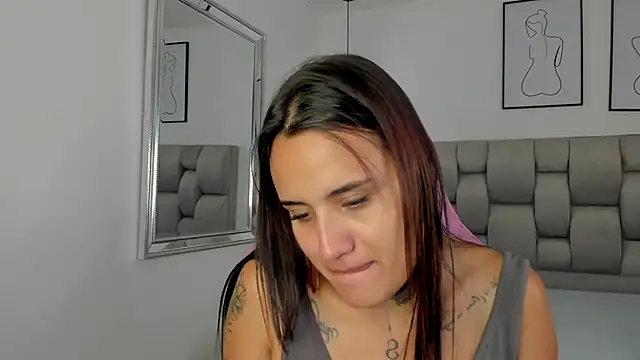 Snapshot of Susan-Sweet-7 chatting on 10, 11, 2025 Susan-Sweet-7 online show from 10, 11, 2025