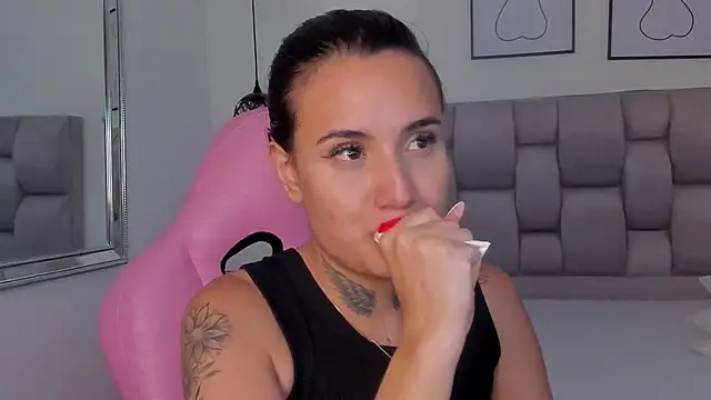 Snapshot of Susan-Sweet-7 chatting on 10, 10, 2025 Susan-Sweet-7 online show from 10, 10, 2025