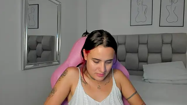 Snapshot of Susan-Sweet-7 chatting on 21, 11, 2025 Susan-Sweet-7 online show from 21, 11, 2025