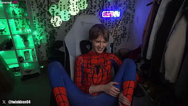 Snapshot of twinkben chatting on 6, 3, 2025 twinkben online show from 6, 3, 2025