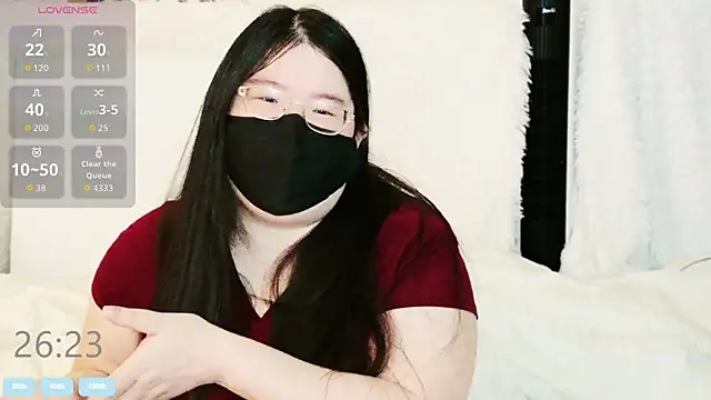 Snapshot of Kara-Nuna chatting on 3, 7, 2026 Kara-Nuna online show from 3, 7, 2026