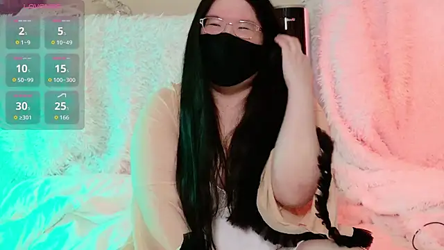 Snapshot of Kara-Nuna chatting on 21, 10, 2025 Kara-Nuna online show from 21, 10, 2025