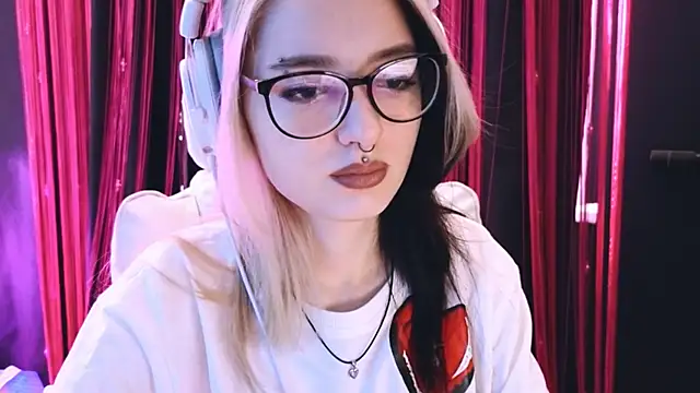 Avi Nile online show from 26, 2, 2025