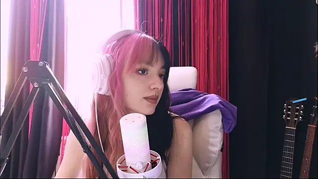 Avi Nile online show from 23, 4, 2026