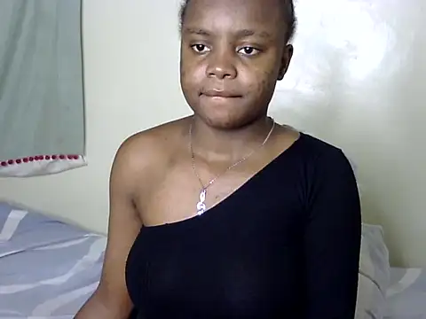 Snapshot of ebony_liza chatting on 7, 10, 2025 ebony liza online show from 7, 10, 2025