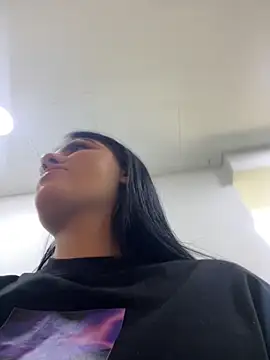 IrisBaker online show from 24, 10, 2025