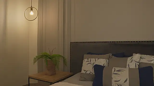 IrisBaker online show from 11, 2, 2026