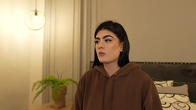 IrisBaker online show from 14, 11, 2025