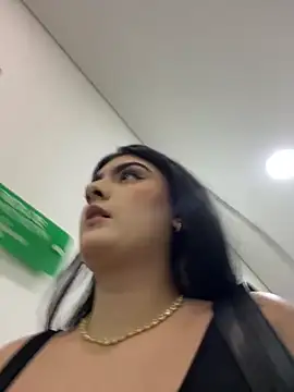 IrisBaker online show from 21, 11, 2025