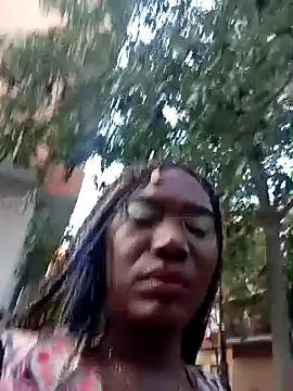 Snapshot of blackhotpartyts chatting on 17, 10, 2025 blackhotpartyts online show from 17, 10, 2025