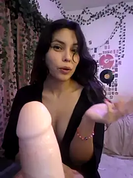 Snapshot of xlalitaxxx chatting on 8, 12, 2024 xlalitaxxx online show from 8, 12, 2024